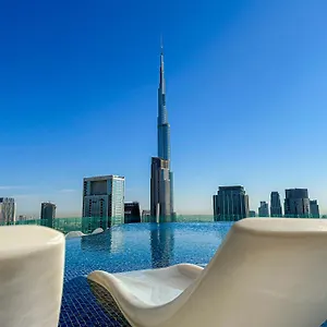 Apartment Full Burj Khalifa View Lux 2bedroom With Rooftop Pool Location In Paramount Midtown, Dubai